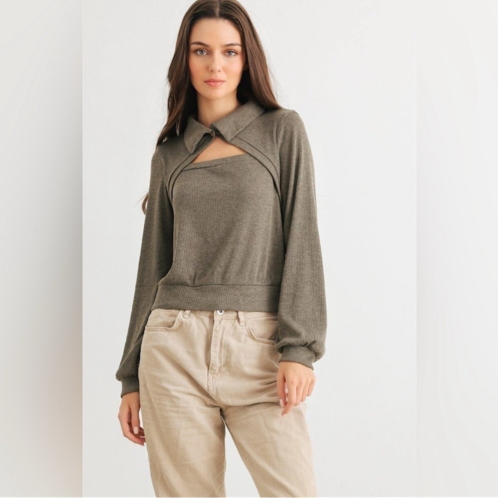 Gilli-Olive Ribbed Cut-Out Front Collared Sleeve Top